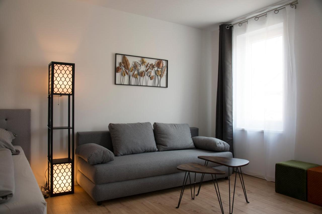 Schoene Grosse Ferienwohnung 79M2 Und 2 Baeder, Zentrumnah, 2Og Эрфурт Экстерьер фото